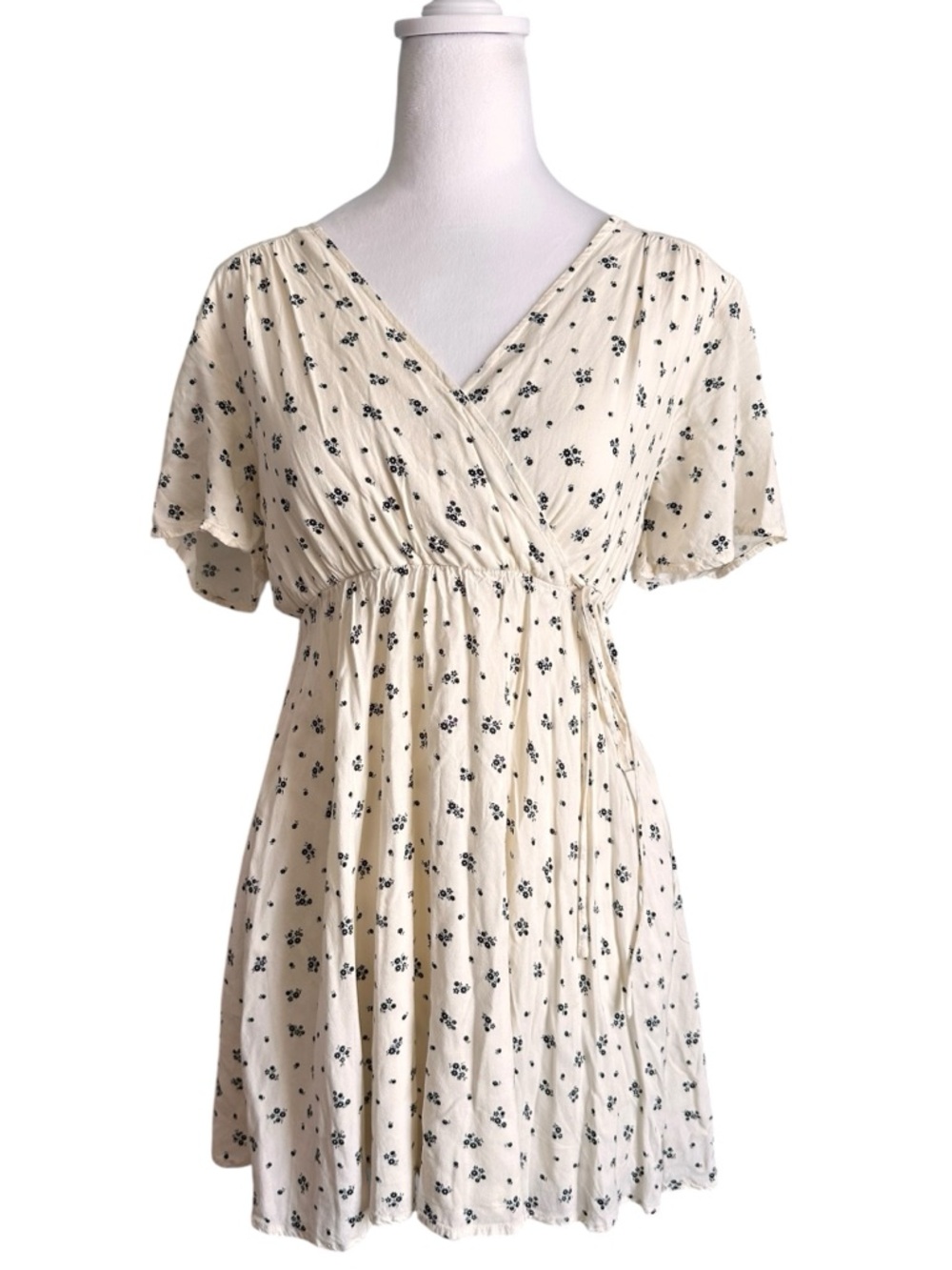 Camellia Women's Floral Short Sleeve Tie Side V-neck Mini Dress Size Small